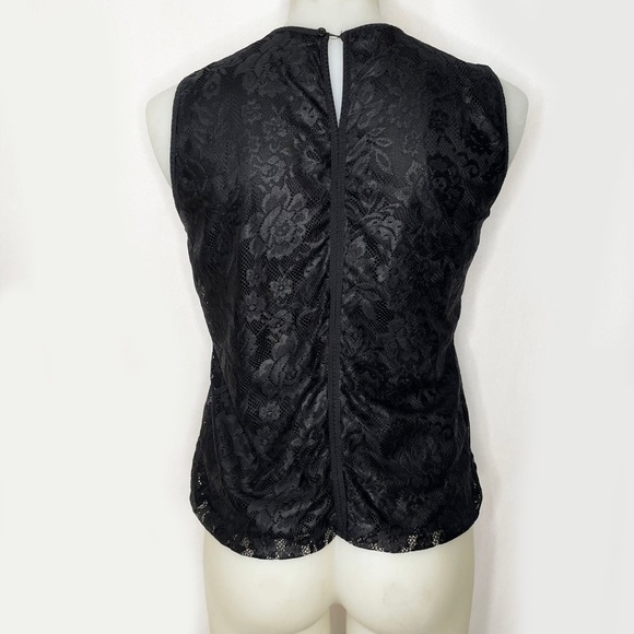 BLACK Lace Sleeveless Top 🤍 - Picture 2 of 6